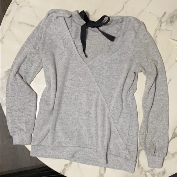 Grey Long Sleeve Shirt With Black Ribbon // SZ S - Picture 3 of 4